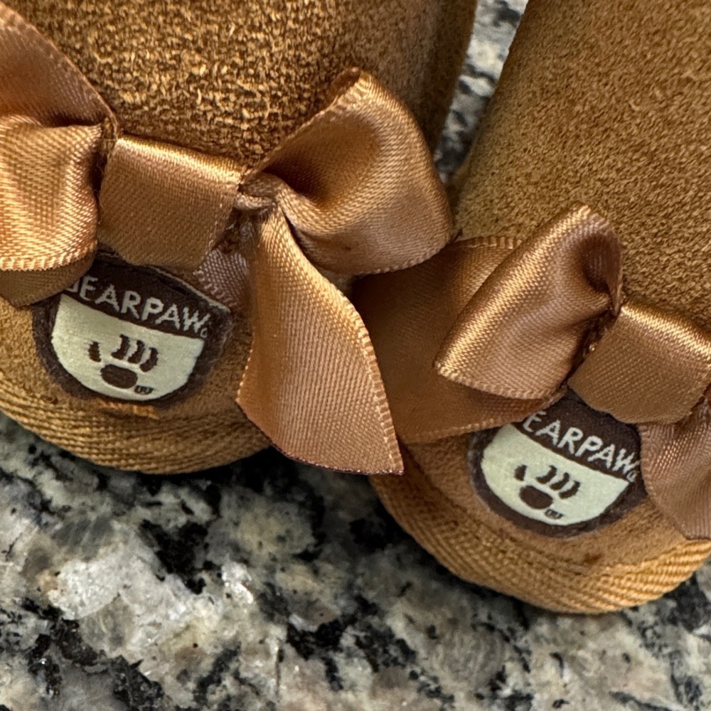 BearPaw Tan Baby Boots with Faux Fur - Picture 3 of 13